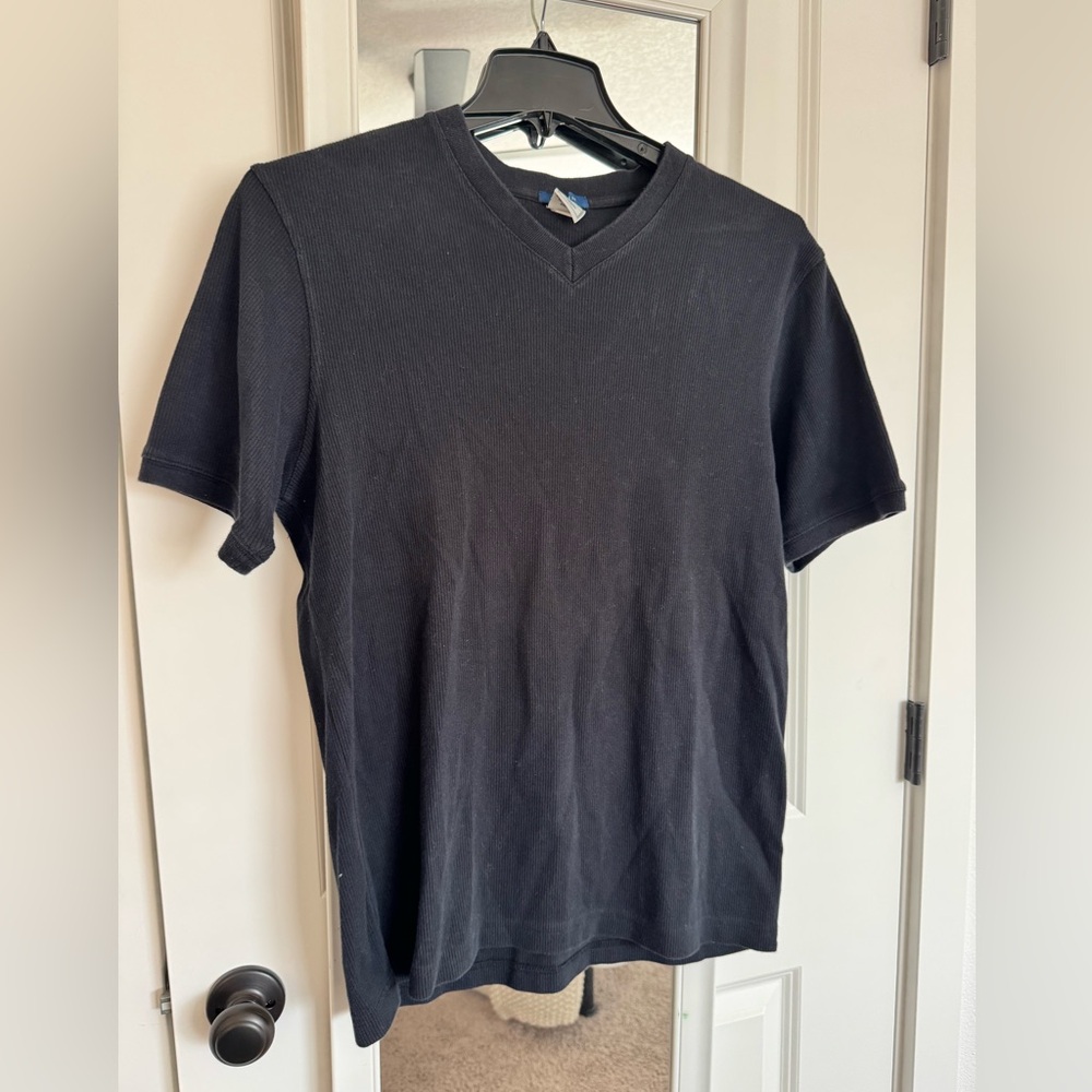 Mens Old Navy V-neck Shirt